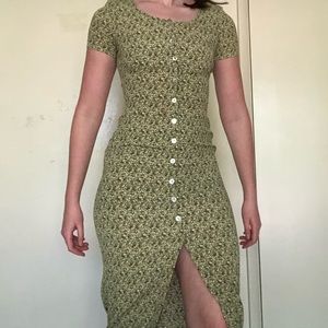 Vintage floral bodycon midi dress